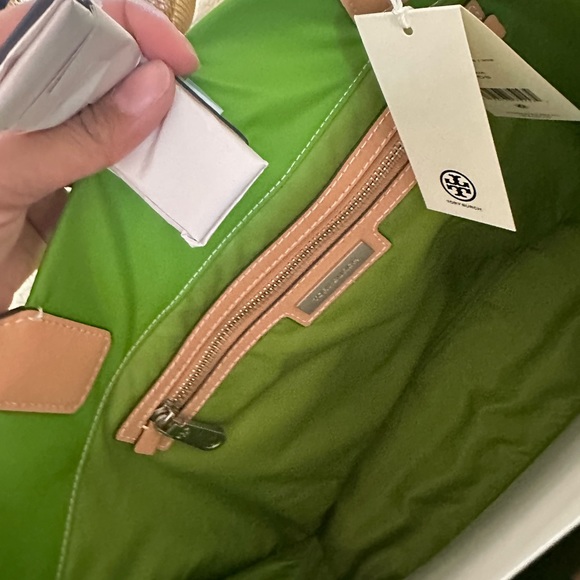 New Tory Burch ELLA TOTE WHEATGRASS - Picture 6 of 10